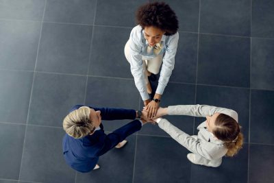 בניית יחסי מעסיק-עובד חזקים: אסטרטגיות להצלחה